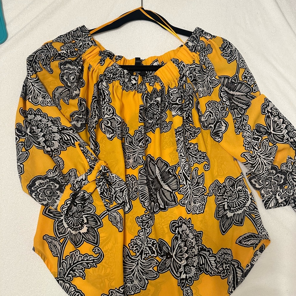 Express Yellow and Black off shoulder Floral Blouse baby doll